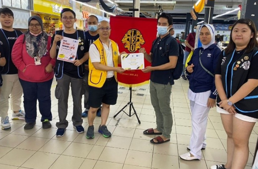 SEGi College Sarawak Leo Club dan SGH Blood Bank bersatu untuk tujuan menyelamatkan nyawa