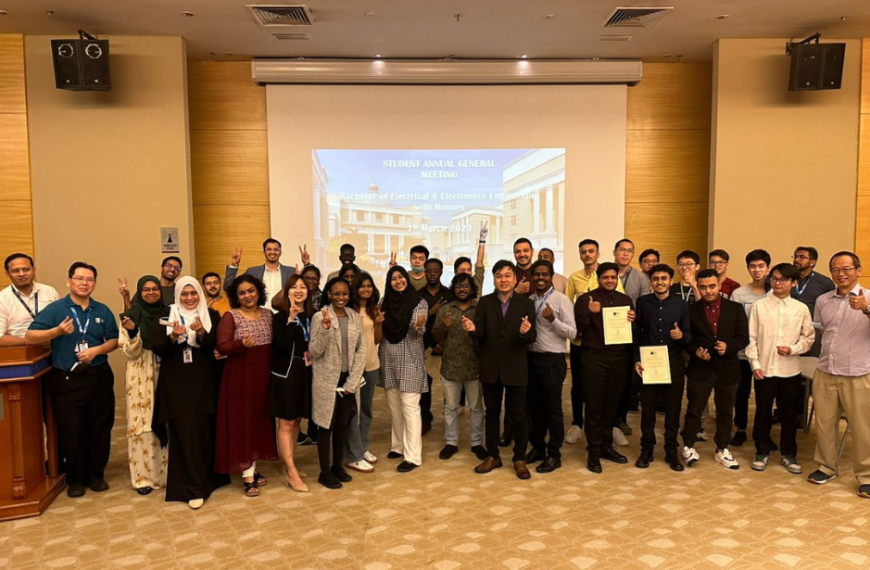 Universiti SEGi meraikan kecemerlangan akademik pada AGM tahunan dan Majlis Senarai Dekan