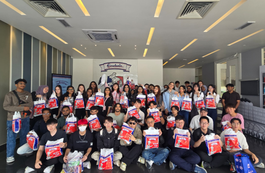 本次参观改变了学生们对商学的看法！