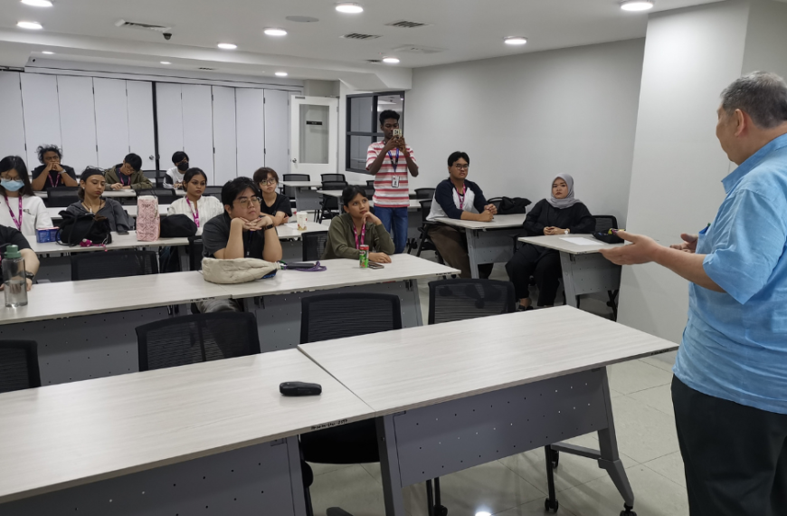 Communication Studies students in hands on training at SEGi University and Colleges